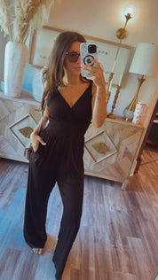 Chic Loose Fit V-neck Black Jumpsuit