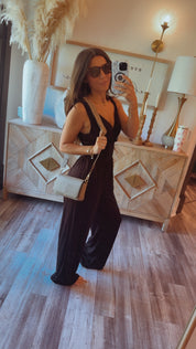 Chic Loose Fit V-neck Black Jumpsuit