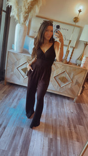 Chic Loose Fit V-neck Black Jumpsuit