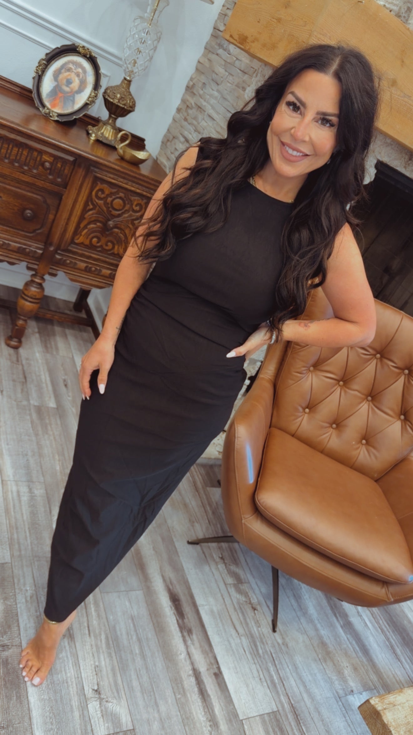 Chic Black Sleeveless Dress