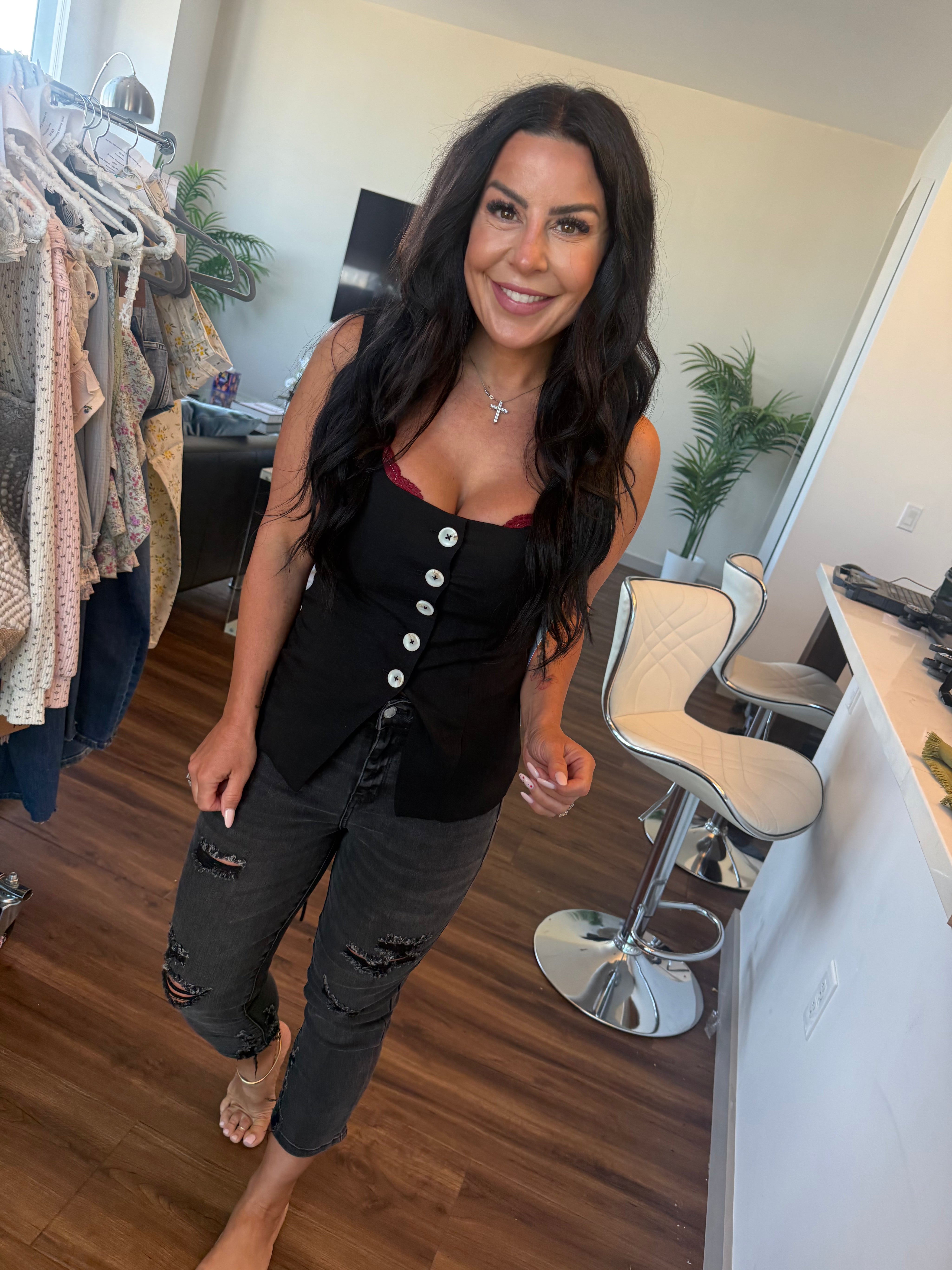 Judy Blue Highwaist Black Distressed Capris