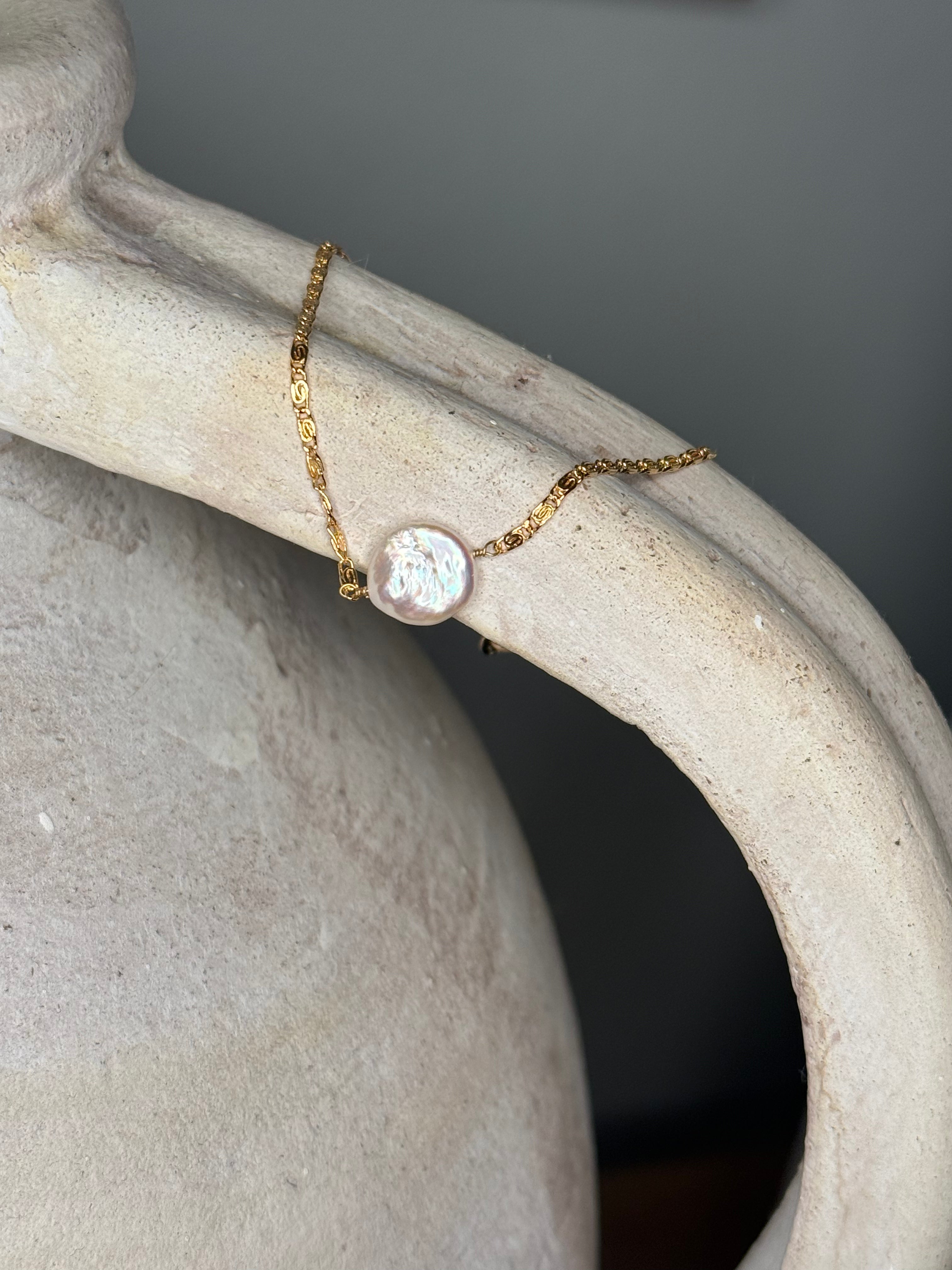 Gold And Pearl bracelet
