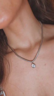 Silver Tear Drop Pendnat Necklace