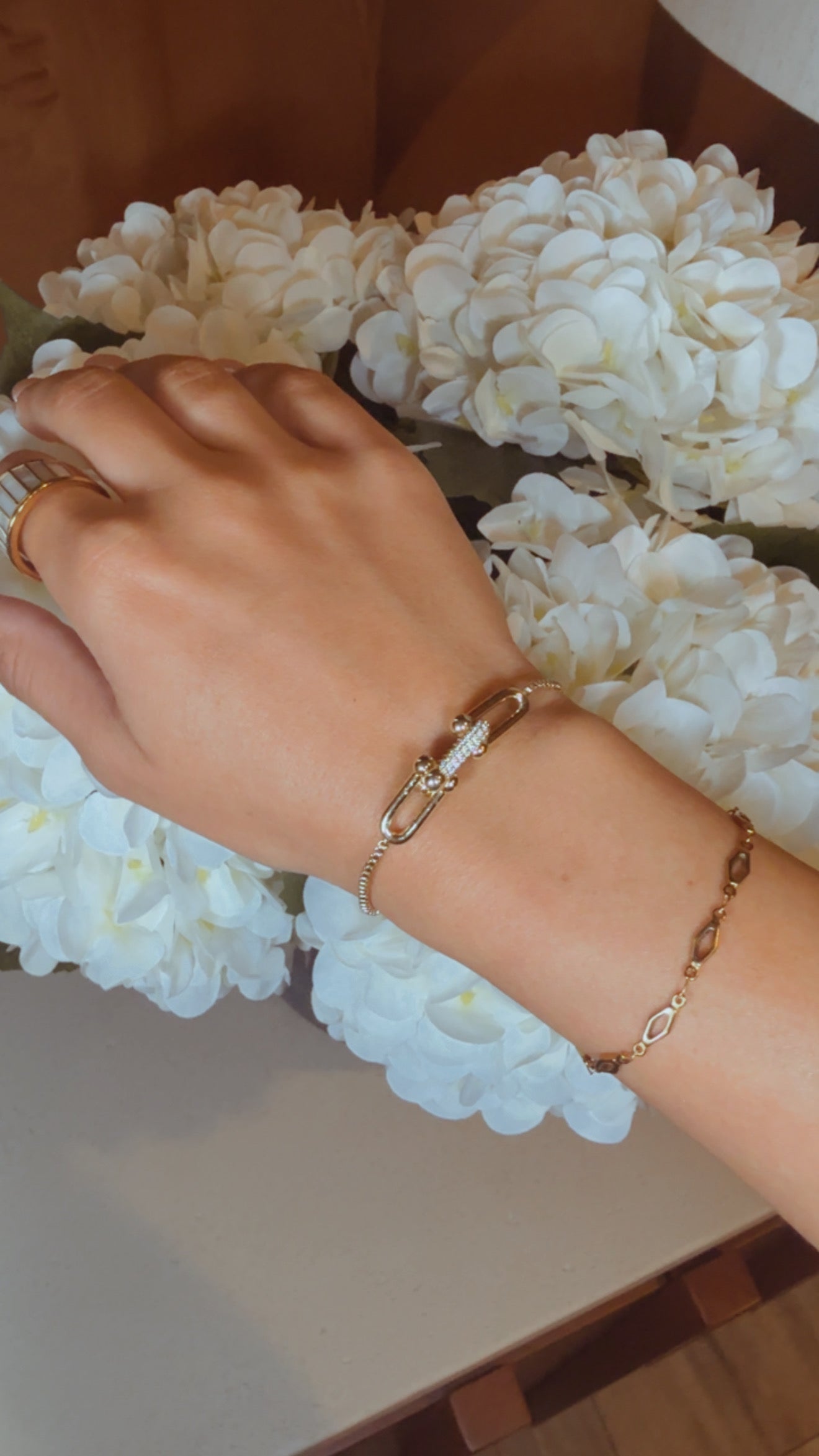 Diva Crystal Sparkle Link Adjustbale Fit Bracelet