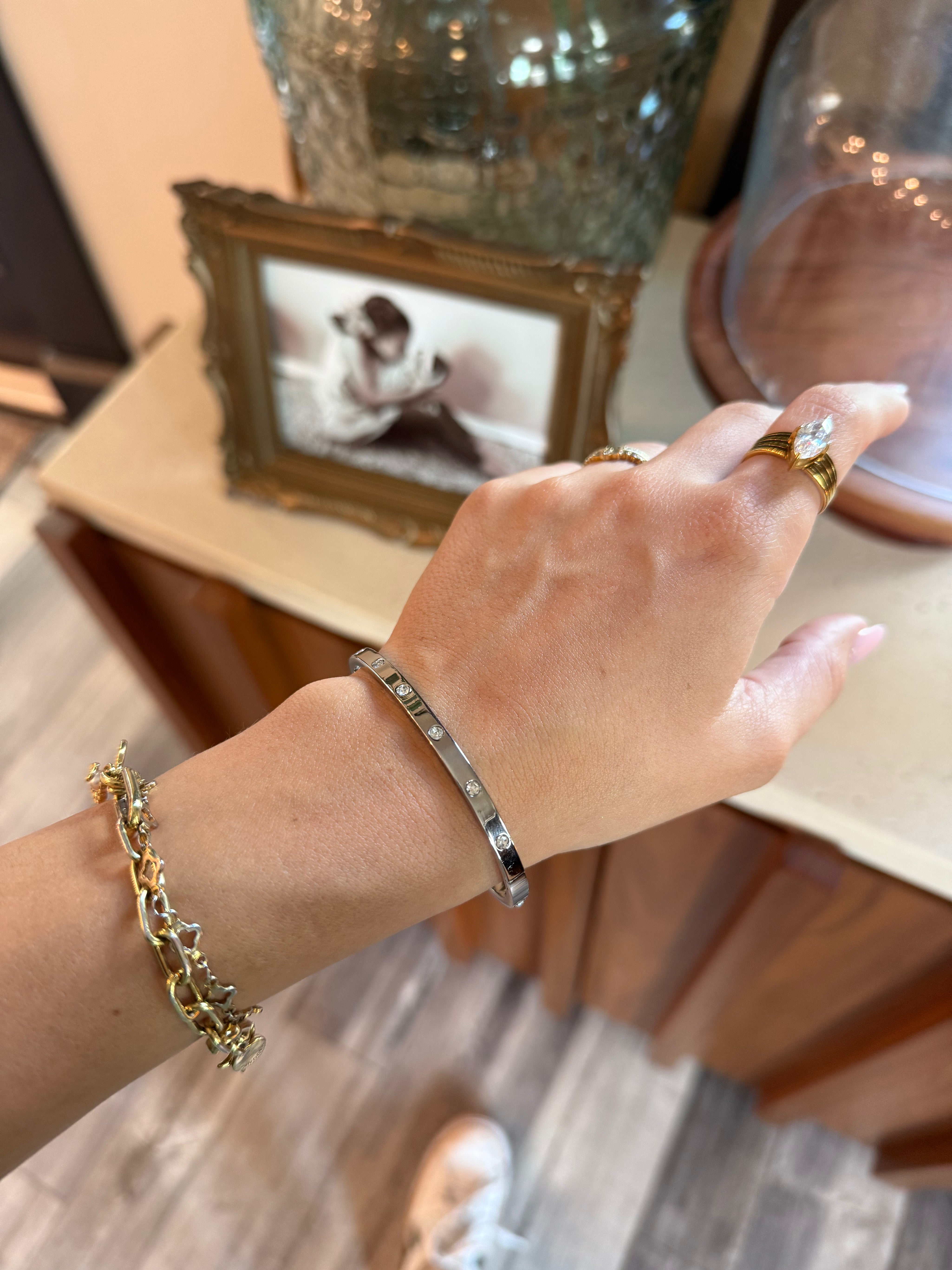 Silver and Crystal Chan Sutt Bangle