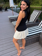 Chic Black and Cream Knit Pleated Mini Dress