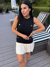 Chic Black and Cream Knit Pleated Mini Dress