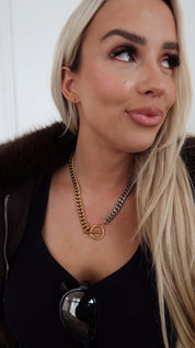 REAGAN NECKLACE