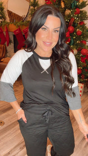 Black and White Color block Long Sleeve Top