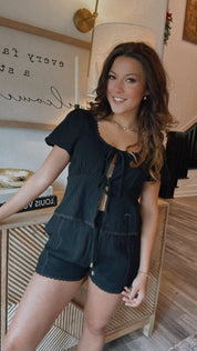 Chic Black and Floral Lace Trim Shorts