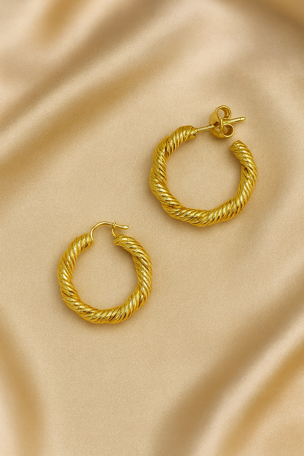 Bella Neane Chunky Twist Hoop earrings