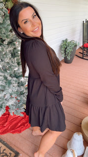 Chic Black Ribbed Long Sleeve Dress