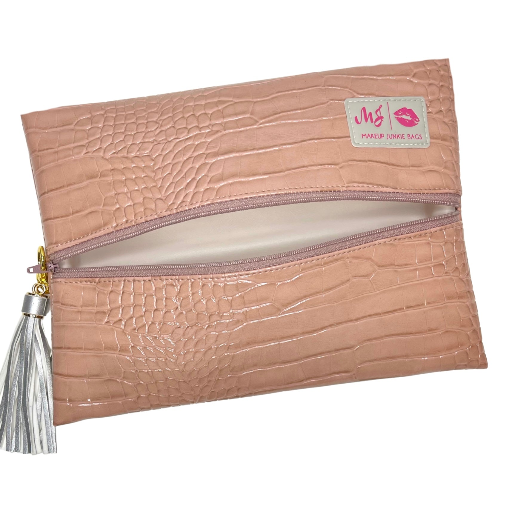 blush_4ddb5fd2-8fc8-4bdb-90b9-6ca6e5ce8854.jpg