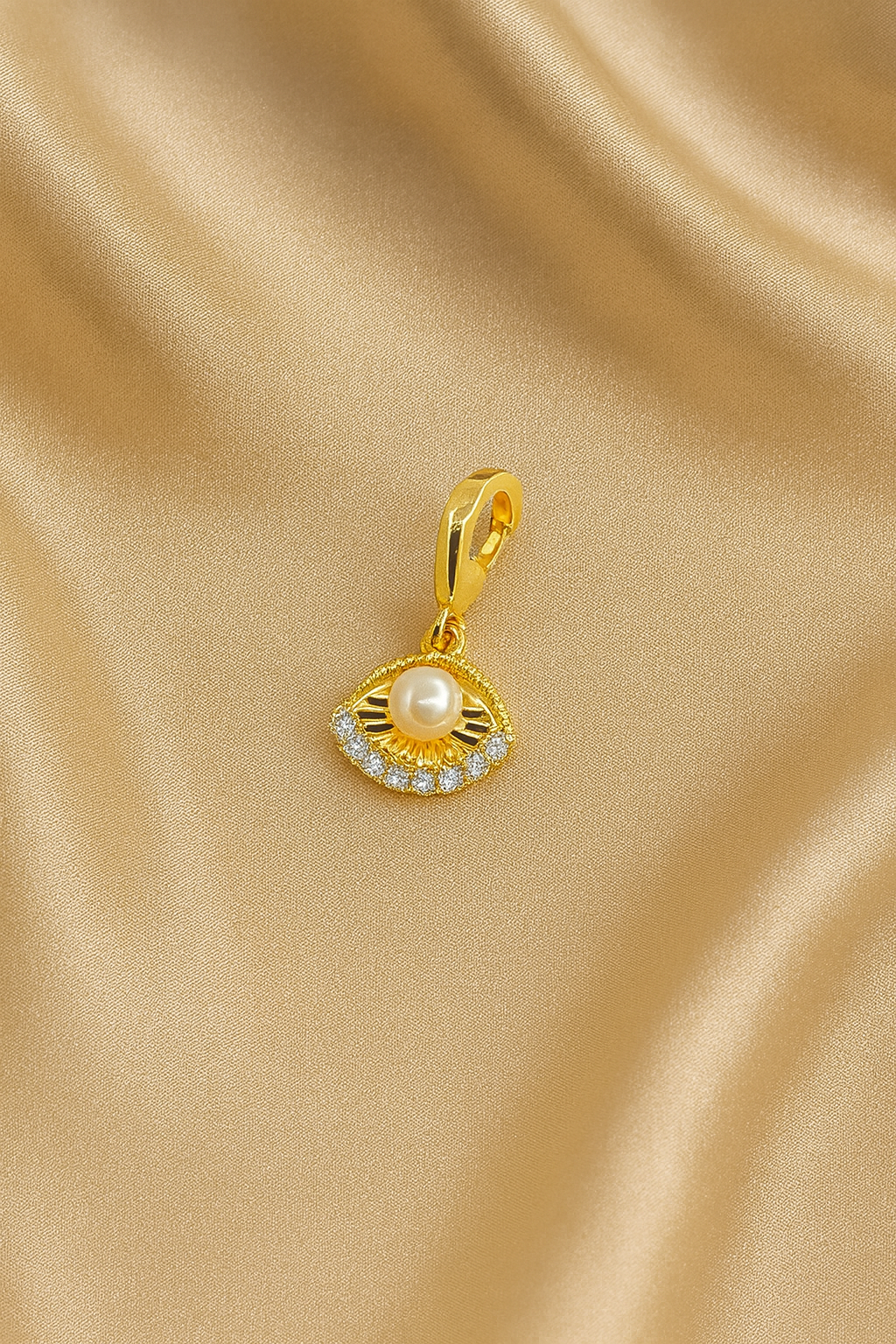 Bella Neane Exclusive Gold And Pearl Shell Necklace