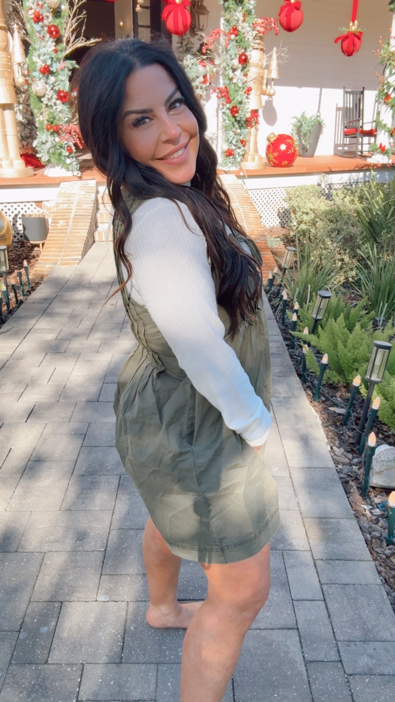 Cozy Co Pleated Vneck Sleeveless Romper