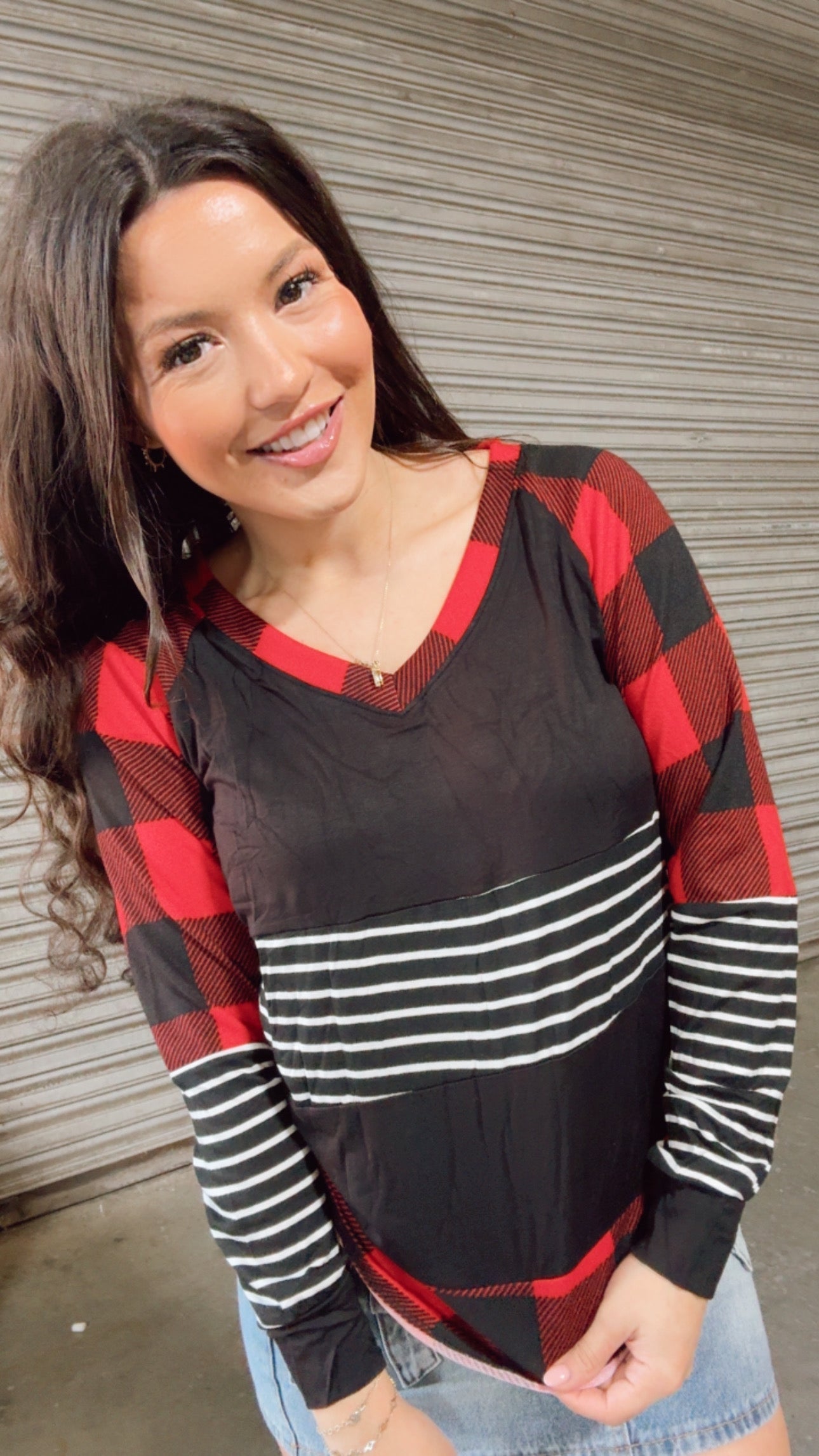 RED AND BLACK PLAID STRIPED LONG SLEEVE TOP