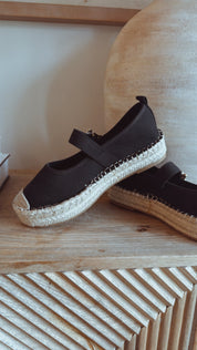 Black Natural Close Toe Platform Shoes