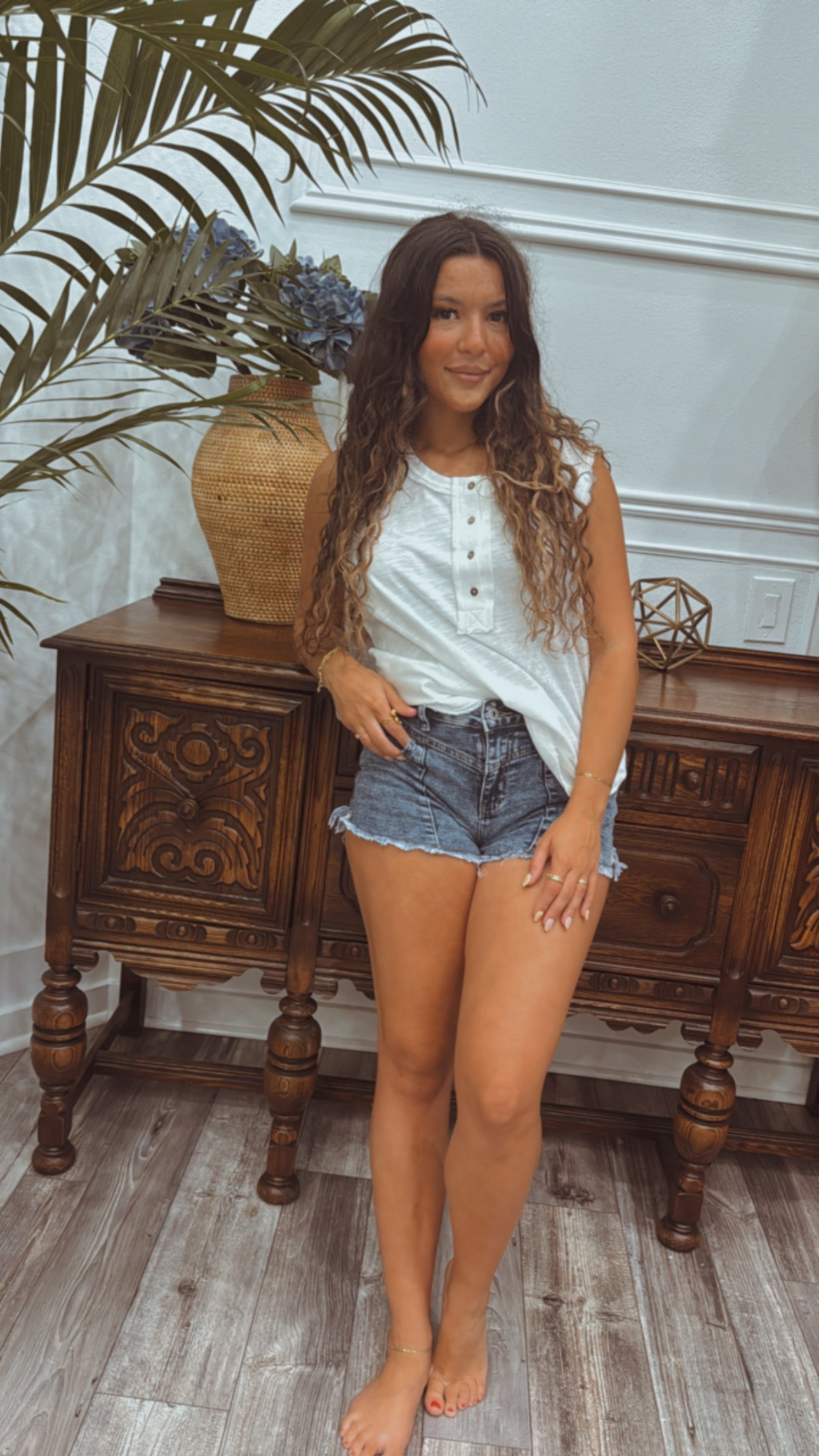 Ultra Soft White Frey Hem Tank