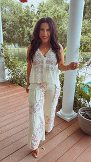 POL Lace Floral Jeans