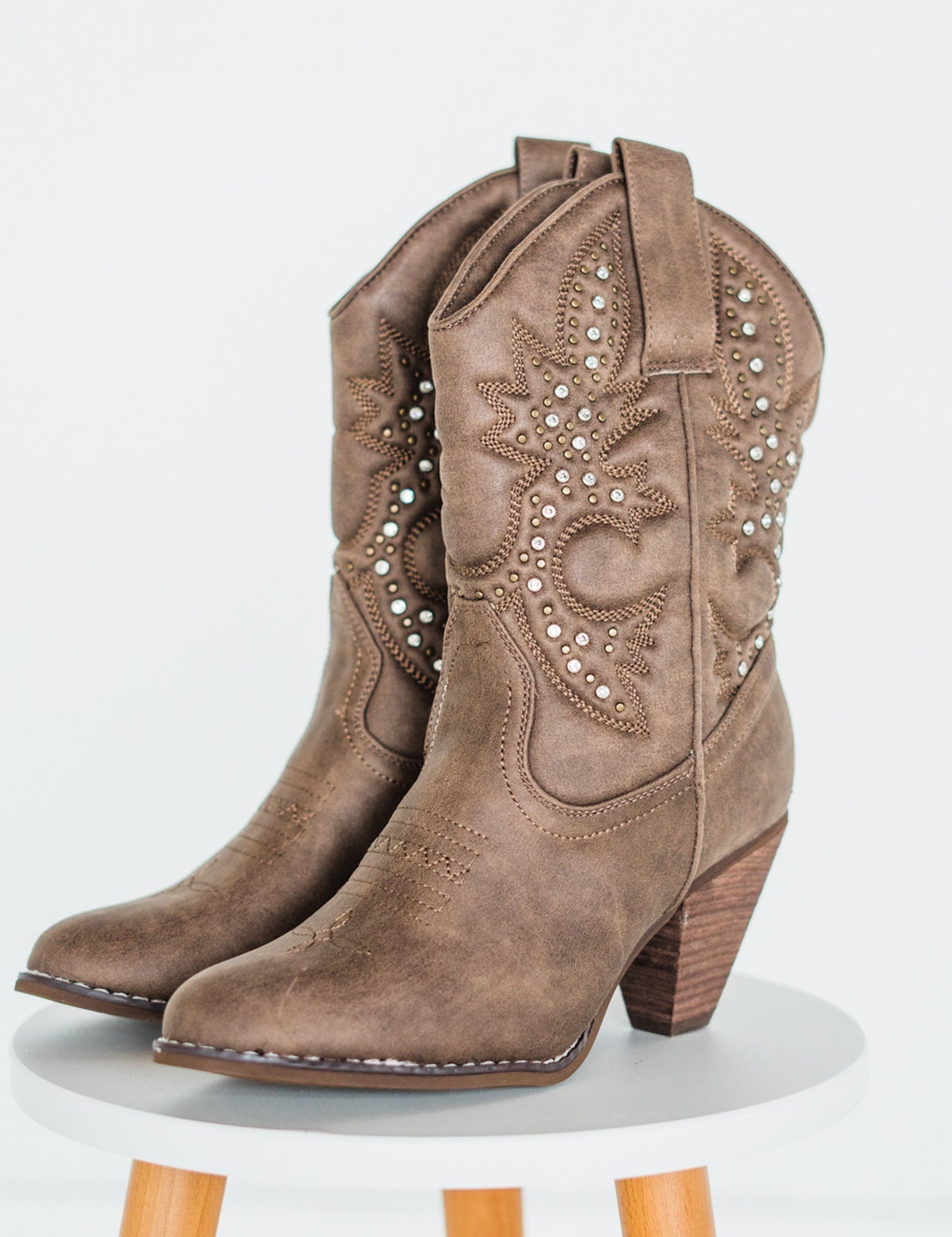 houstontaupe-1-2.jpg