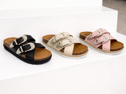 Iris Buckle Sandal in Pink