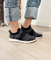 Jia Knit Sneaker in Black