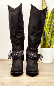 Lush Boot in Black