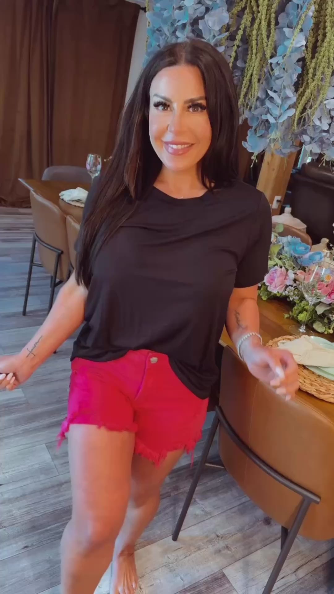 Fuchsia Mid Rise Frayed Hem Shorts