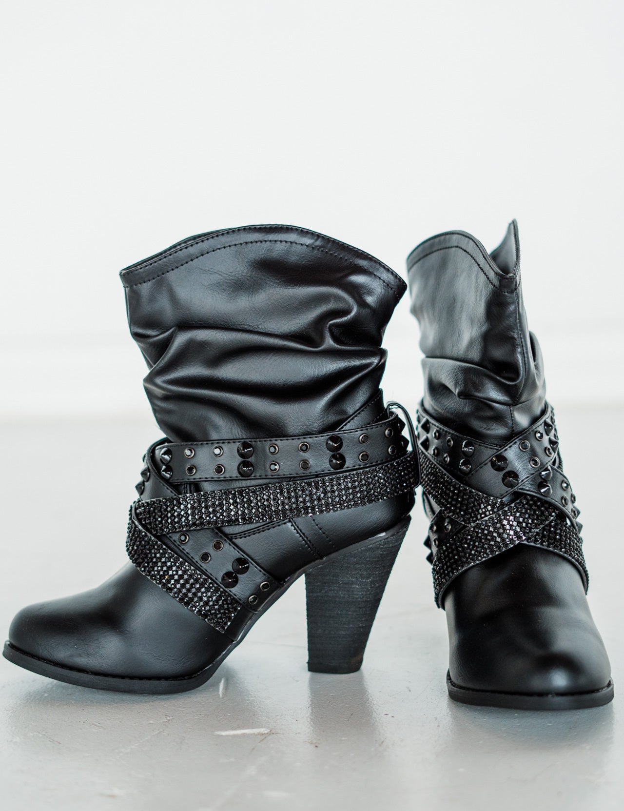 shortchangeblack-5_1ed71f72-8ed4-468f-b84f-5eed7c5d4d1d.jpg