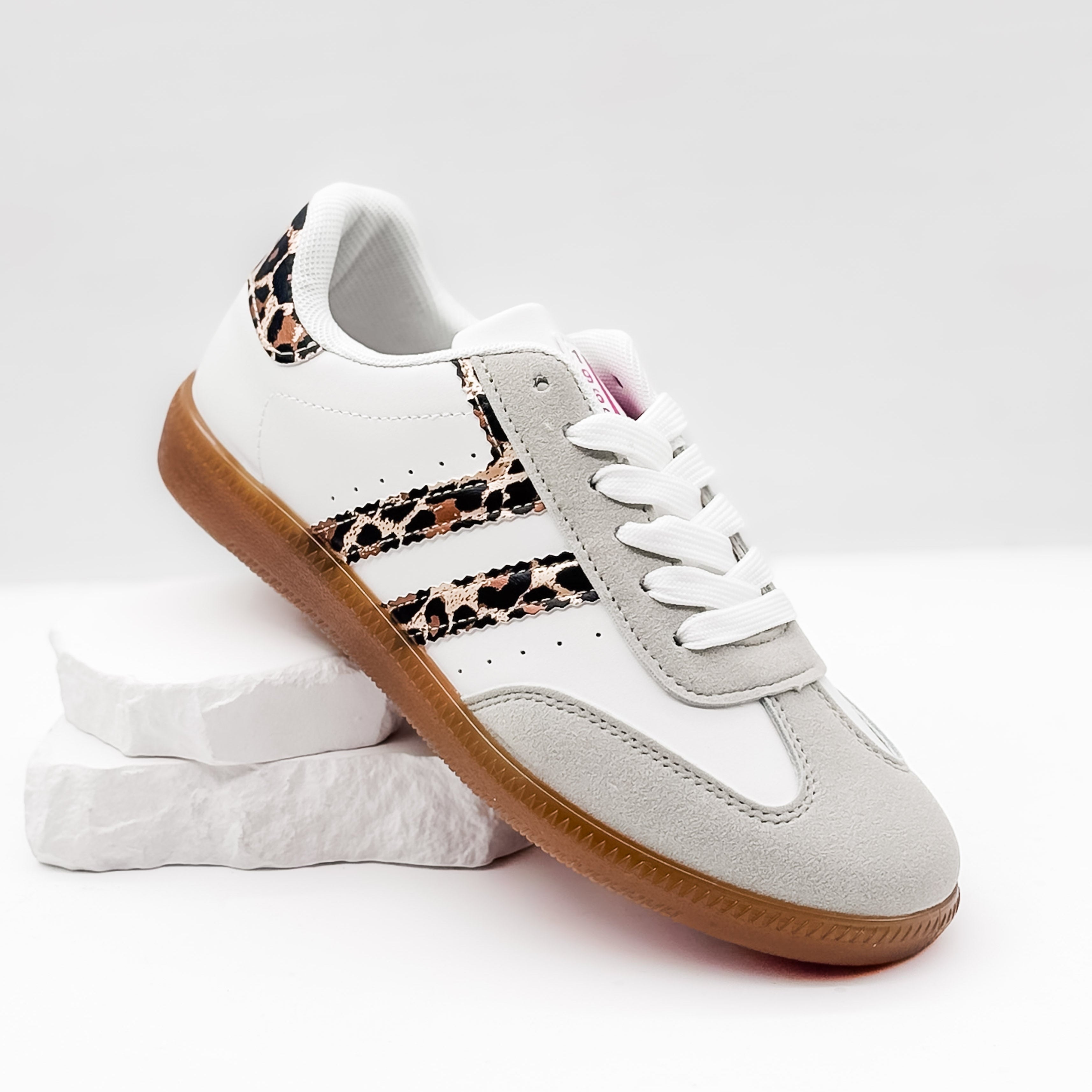 stockholmwhite_1of4.jpg