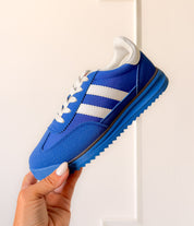 Tokyo Dual Stripe Sneakers in Blue