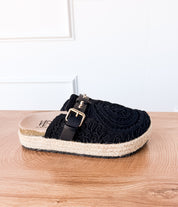 Treads Clogs in Black