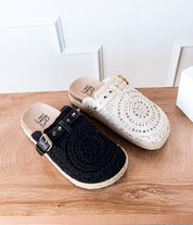 Treads Clogs in Black