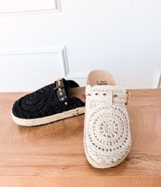 Treads Clogs in White
