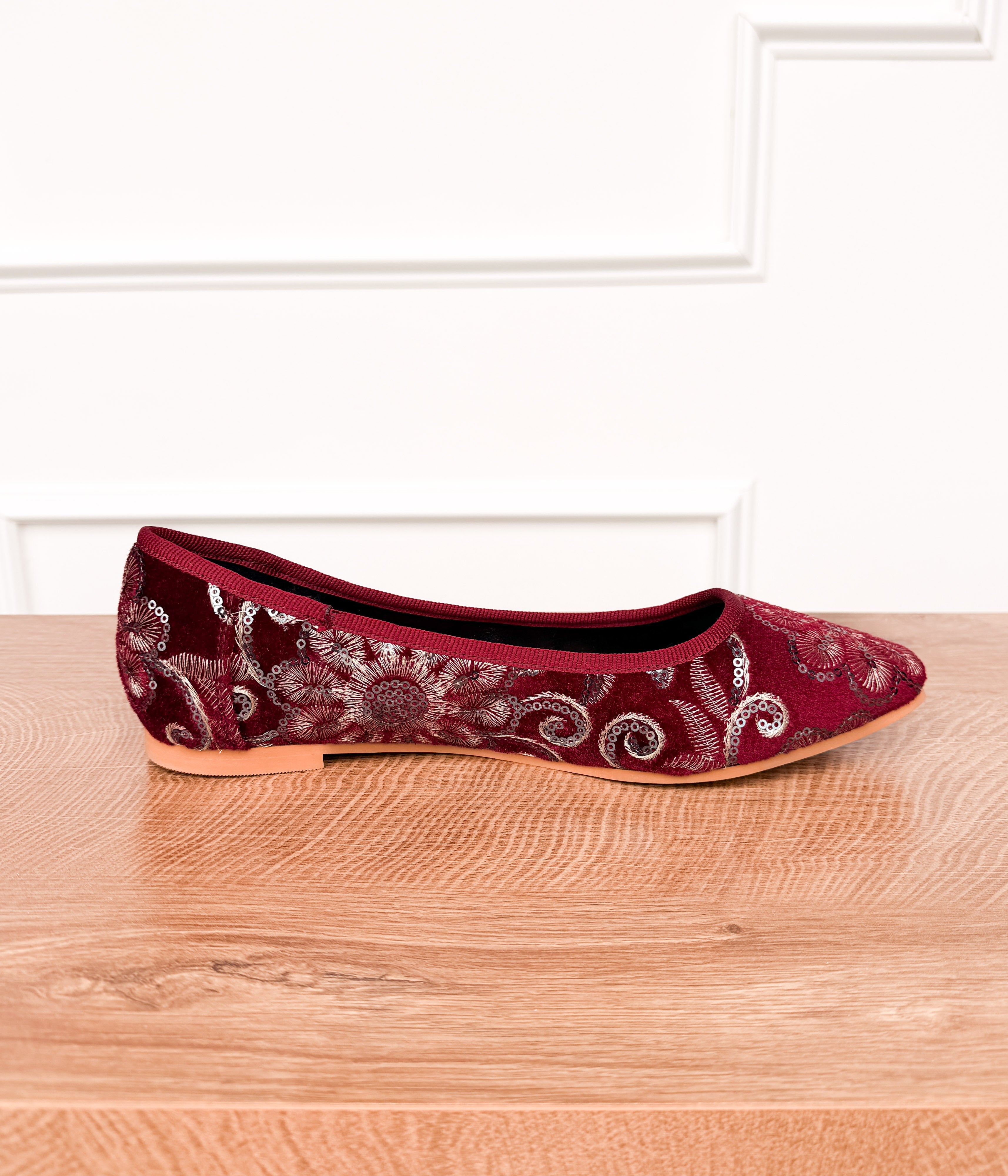 Yuna Flats in Burgundy